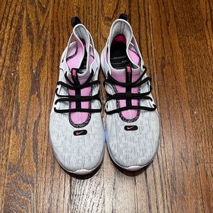 NIKE Walking/Running Shoes